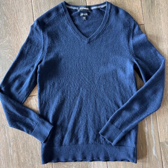 Express V neck women's merino wool navy sweater size small - Picture 3 of 8